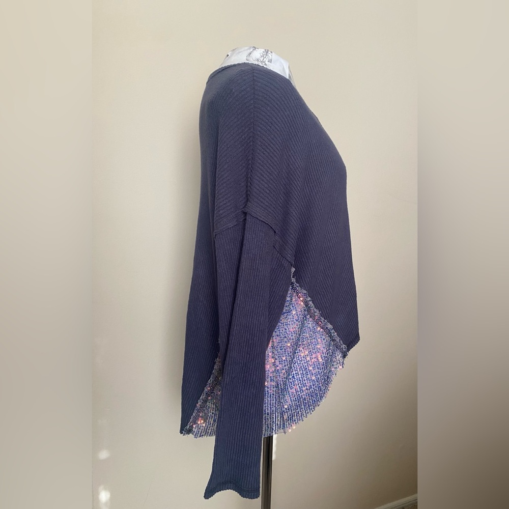 Originality Dry Goods Oversized Drop Shoulder L/S w/ Iridescent Sequins Shirt S